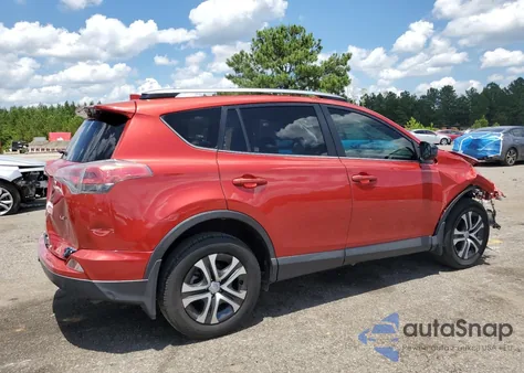 2017 Toyota Rav4 Le z USA, uszkodzony, nr VIN JTMZFREV5HJ131400